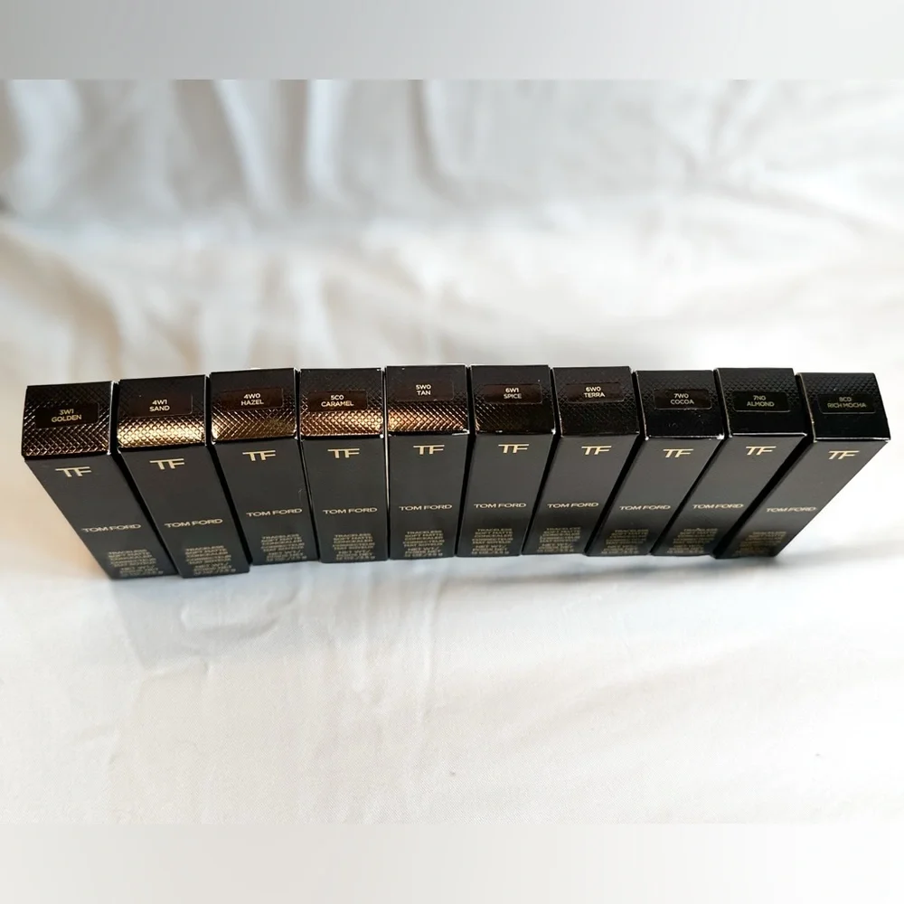 7N0 - TOM FORD Traceless Soft Matte Concealer in Color: 7N0 Almond 💜